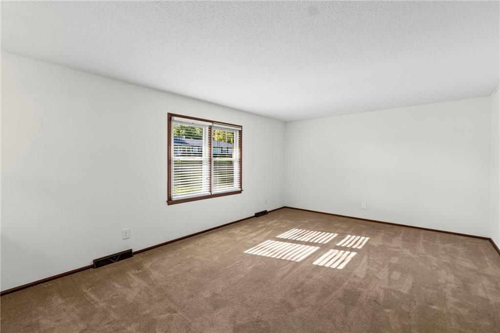 1003 N Garner Street Property Photo 13