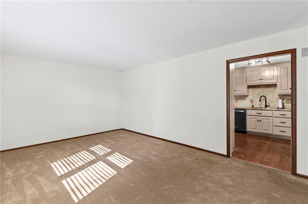 1003 N Garner Street Property Photo 14