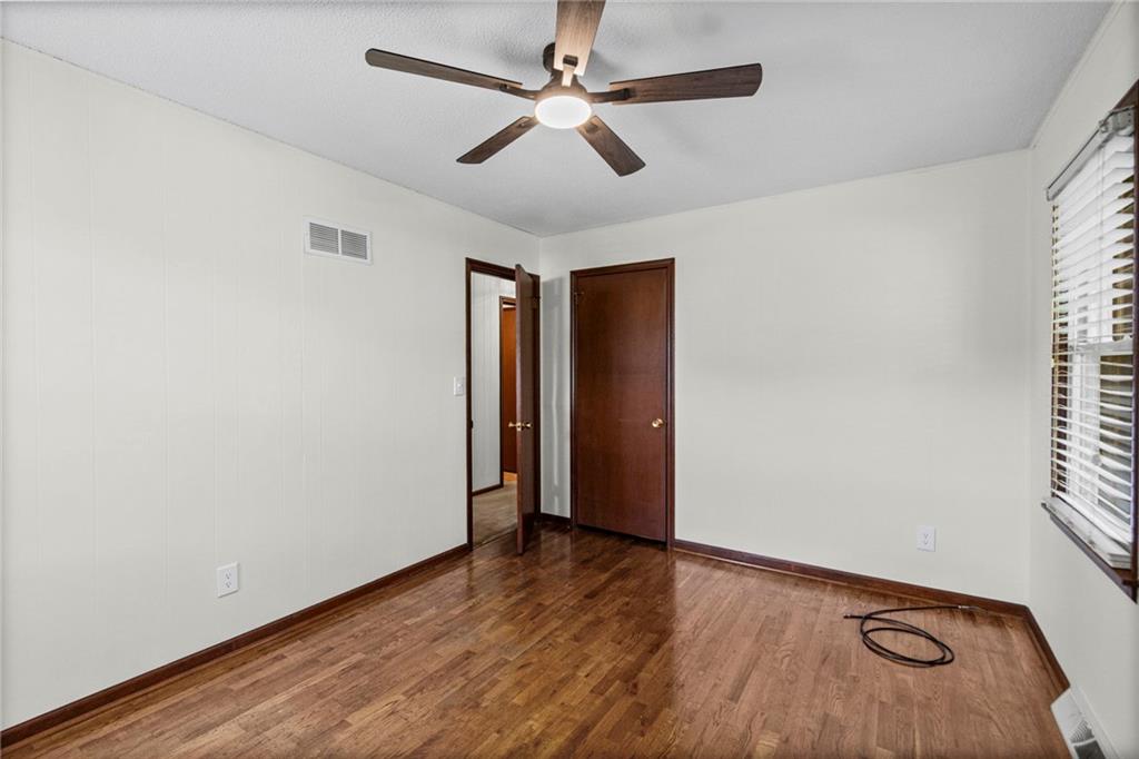 1003 N Garner Street Property Photo 17