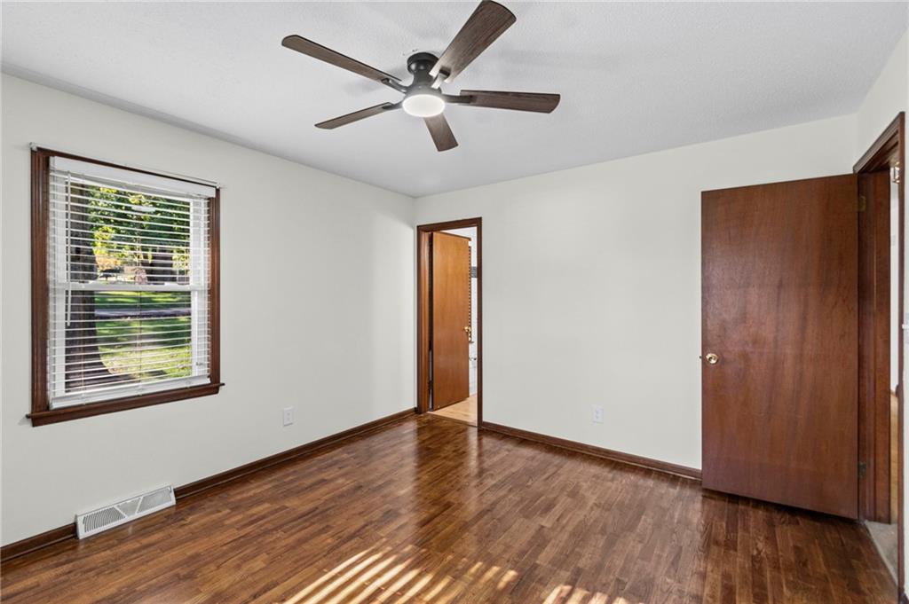 1003 N Garner Street Property Photo 19