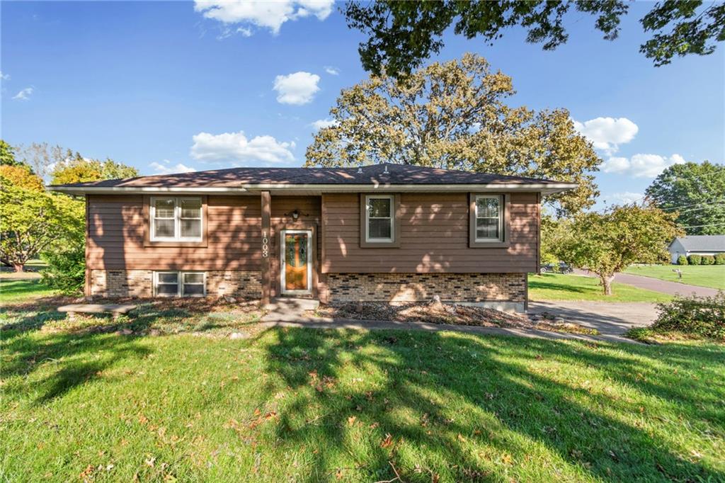 1003 N Garner Street Property Photo 32