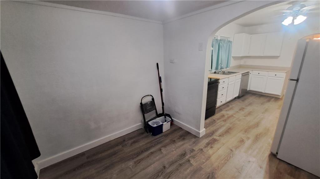802 W Valley Street Property Photo 4