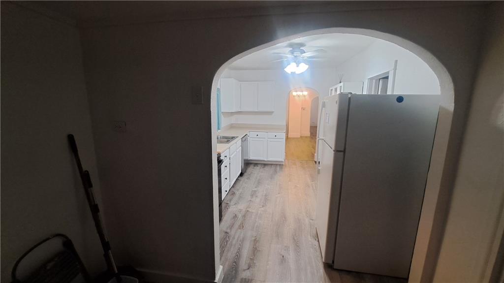 802 W Valley Street Property Photo 5