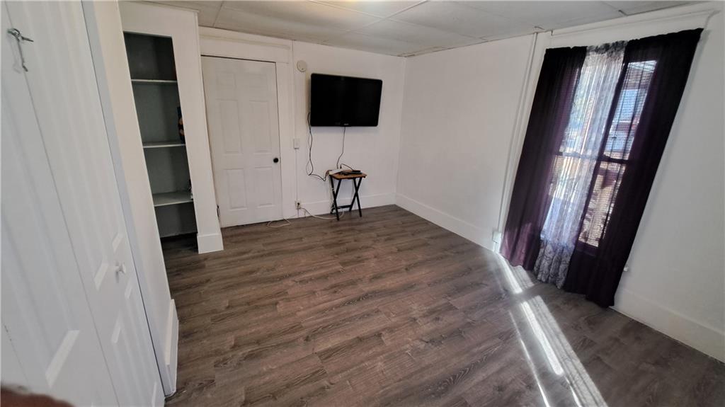 802 W Valley Street Property Photo 14