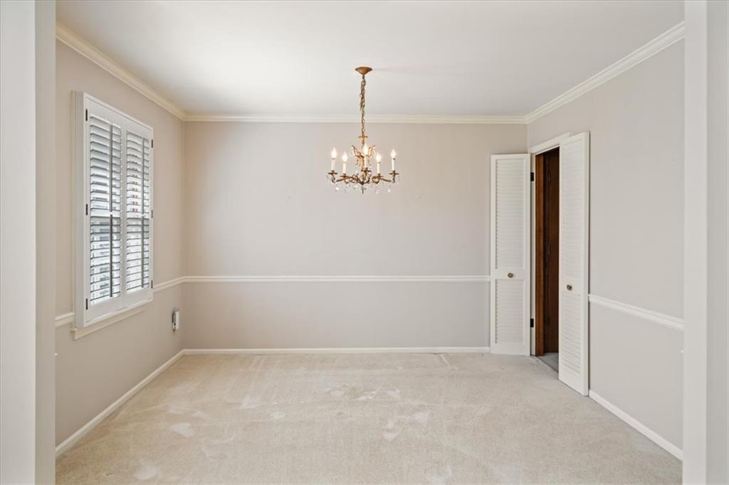 8632 W 88th Terrace Property Photo 5