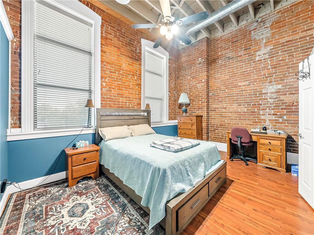 319 & 321 Delaware Street Property Photo 49