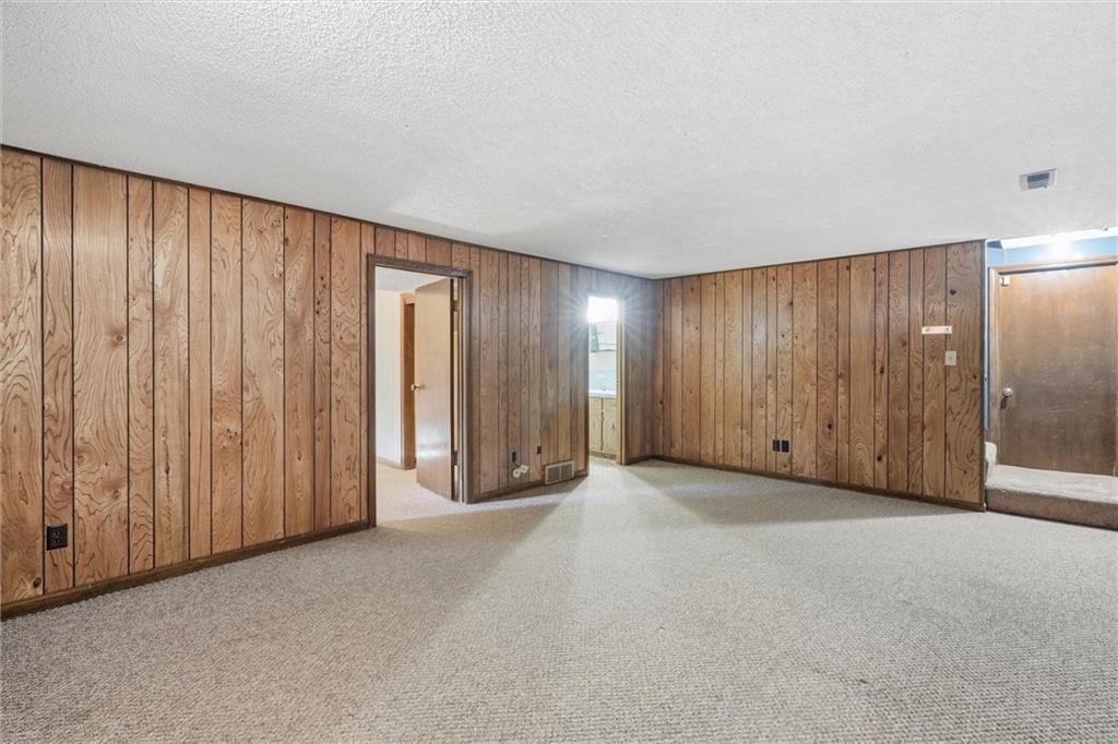 2206 Wilson Avenue Property Photo 22
