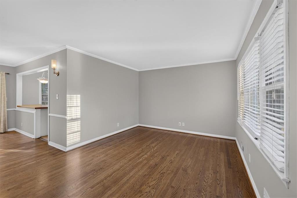 7601 Russell Street Property Photo 4