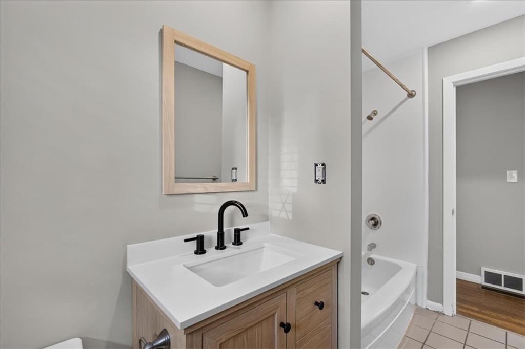 7601 Russell Street Property Photo 11