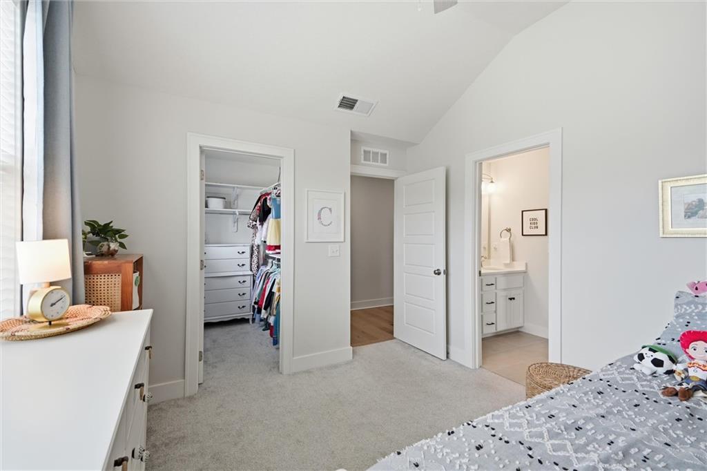140 Se Riley Street Property Photo 32