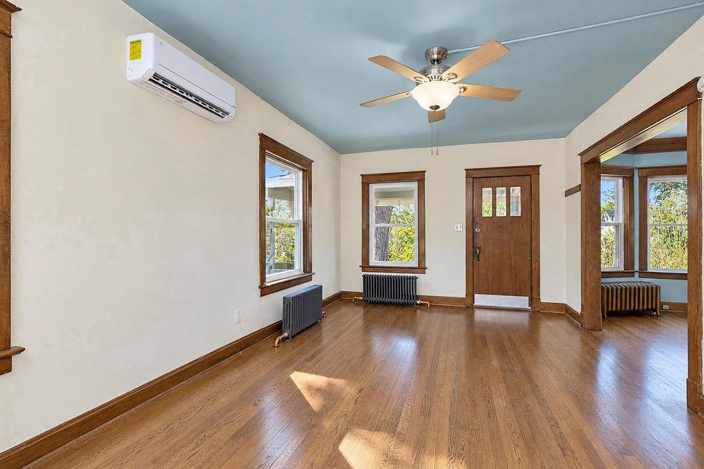 4217 Holmes Street Property Photo 4