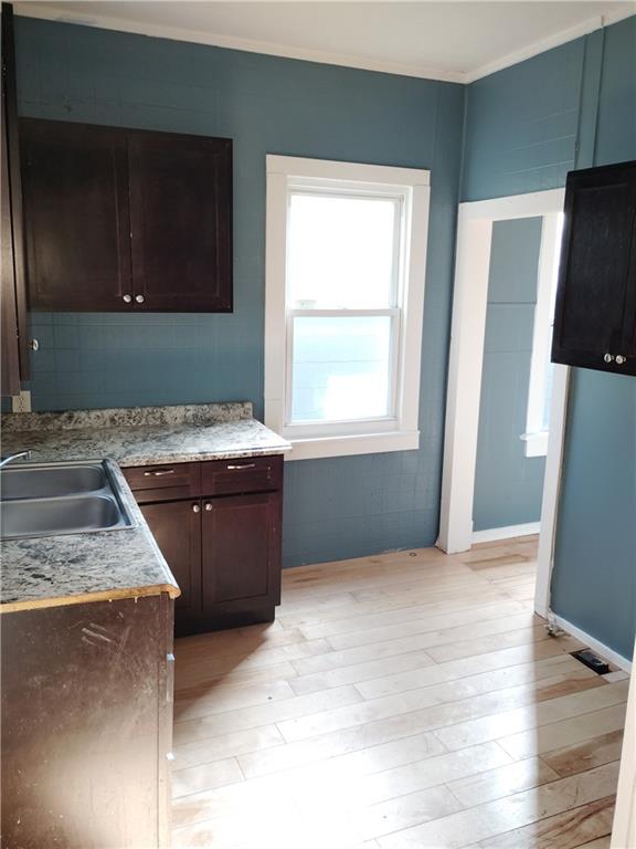 3421 Flora Avenue Property Photo 5
