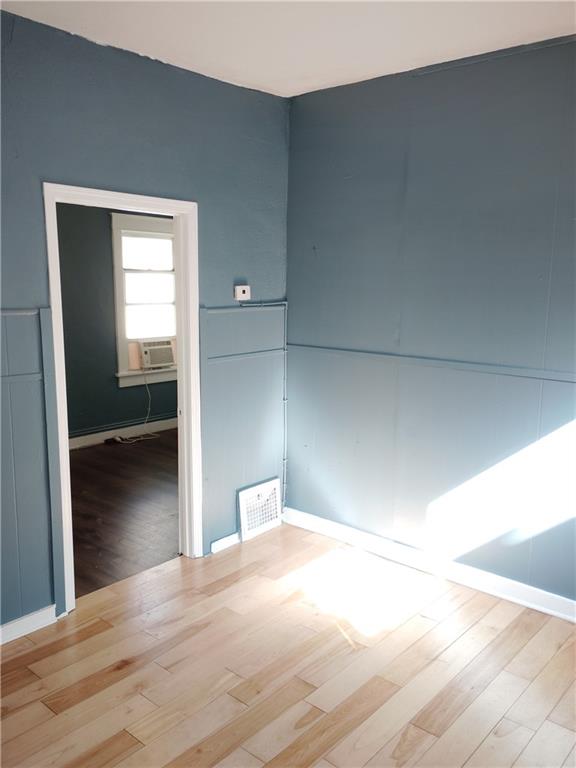 3421 Flora Avenue Property Photo 9