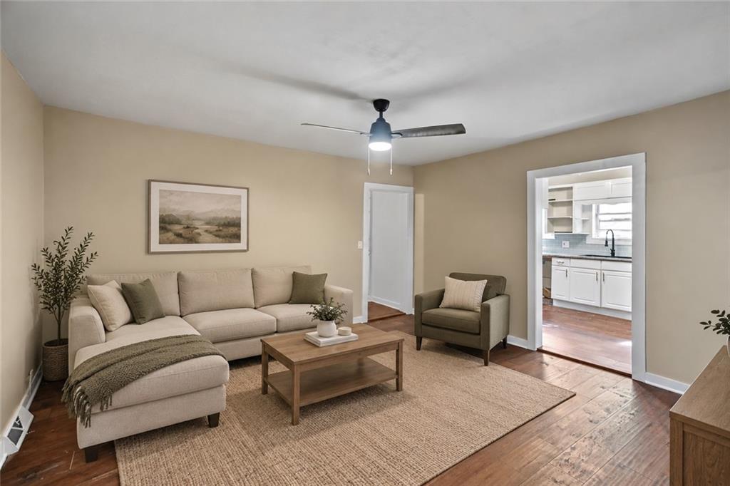 4429 Ne Winn Road Property Photo 2