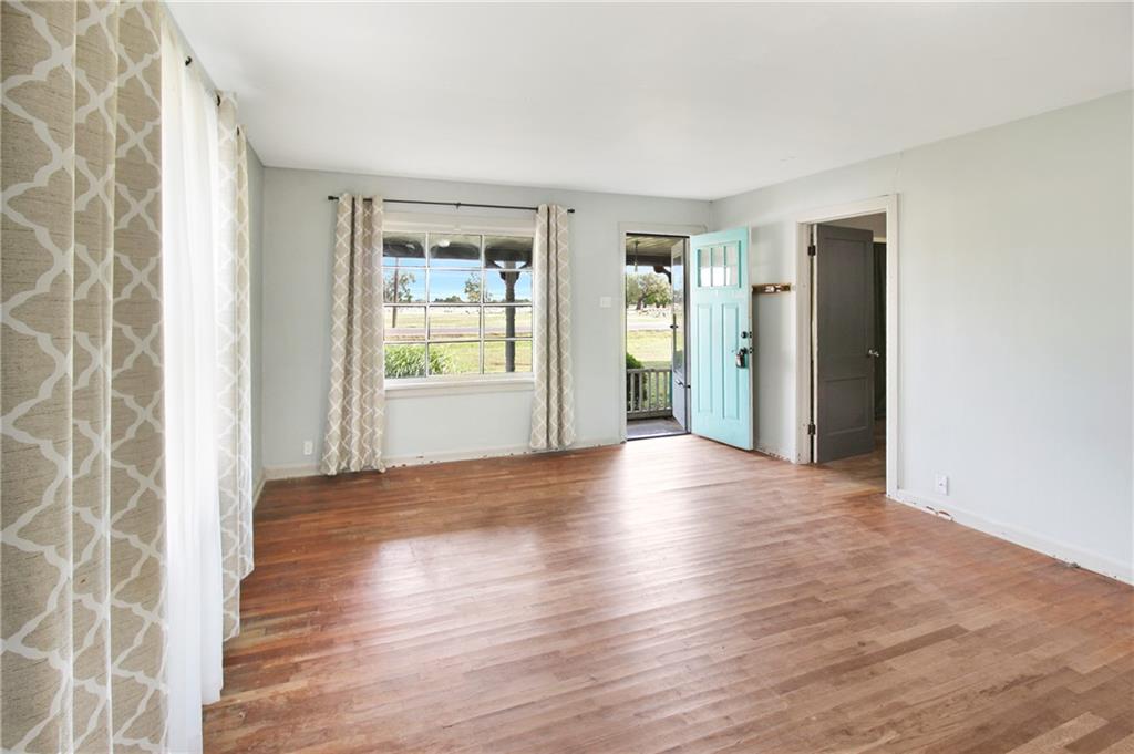 21034 Ness Road Property Photo 3
