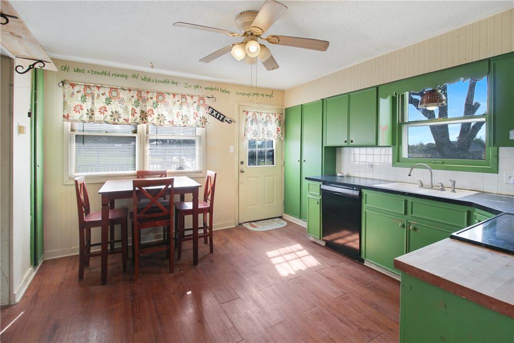21034 Ness Road Property Photo 8