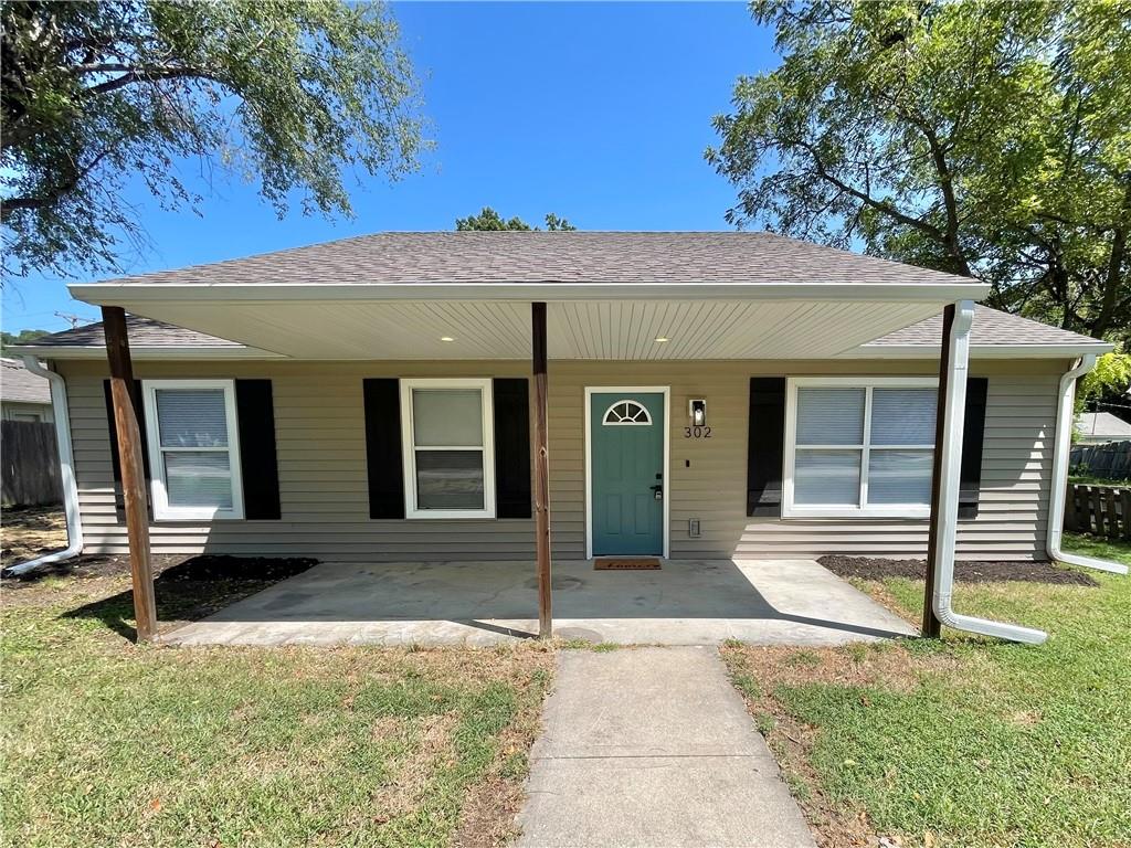 302 Gum Street Property Photo 1