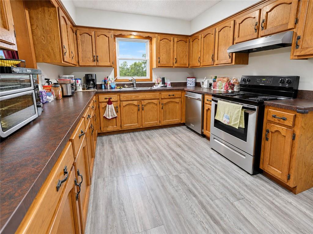 3424 S Norwood Avenue Property Photo 8