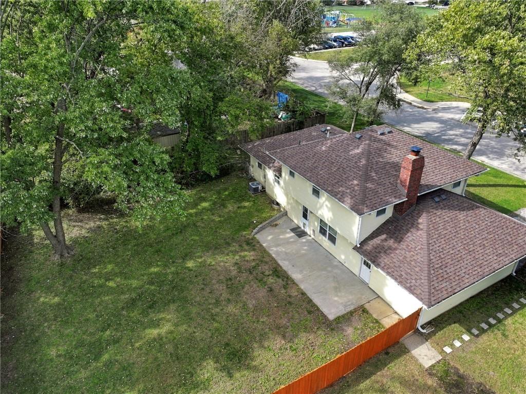 311 E Washington Street Property Photo 7