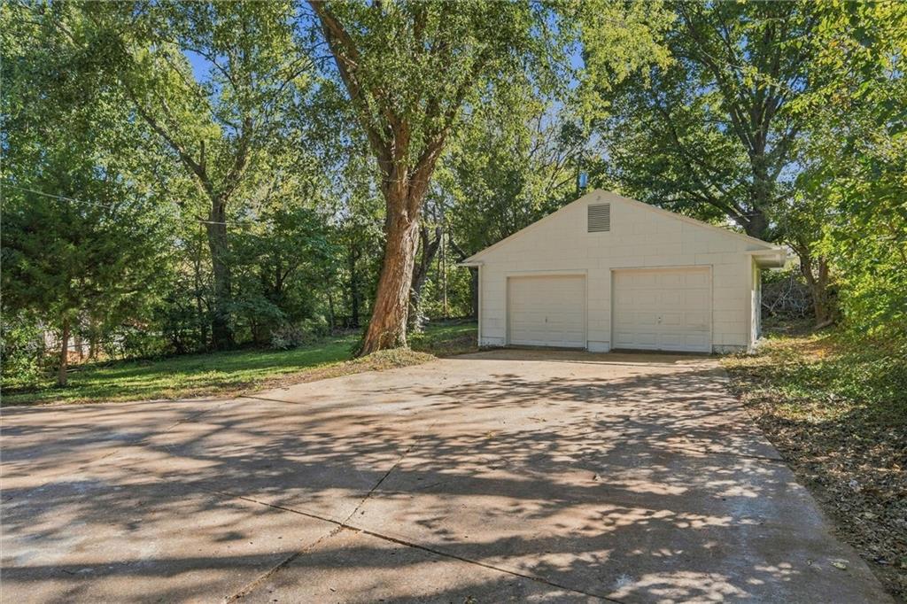 8503 Crystal Avenue Property Photo 23
