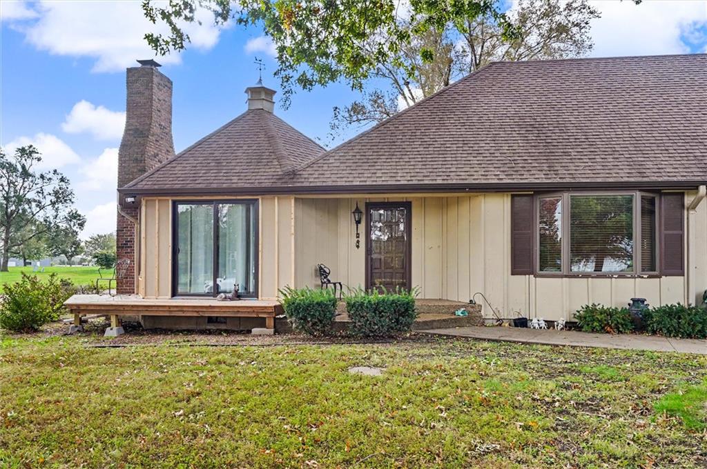 17 Lakeridge Road Property Photo 3