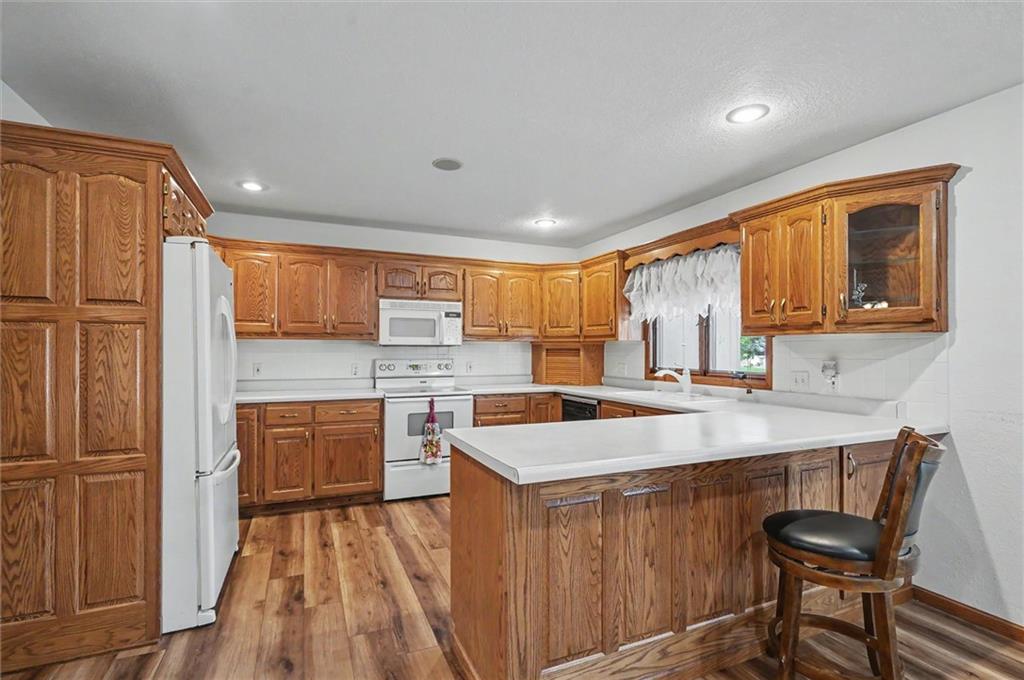 17 Lakeridge Road Property Photo 10