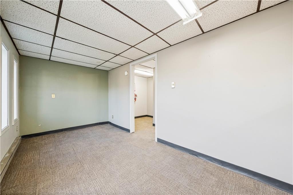 4903 King Hill Avenue Property Photo 4