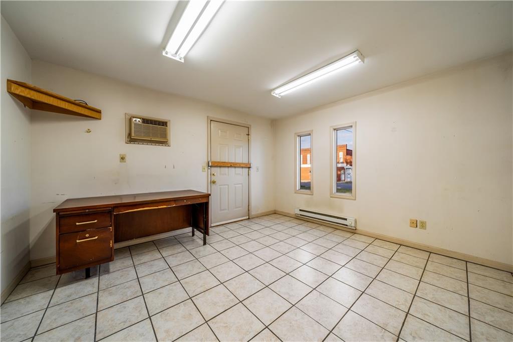 4903 King Hill Avenue Property Photo 9