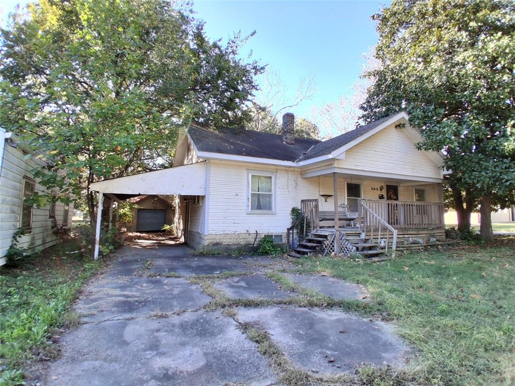 502 E 21st Street Property Photo 2