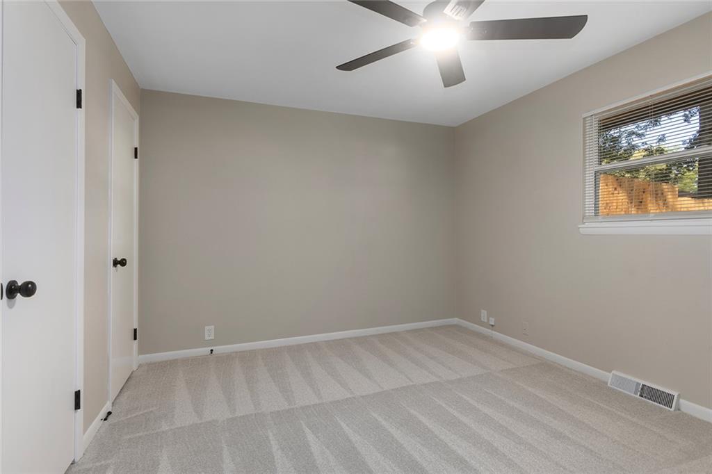 5708 Ne 50th Street Property Photo 15