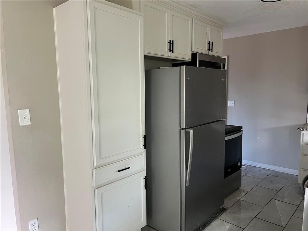 502 Nw Central Street Property Photo 5