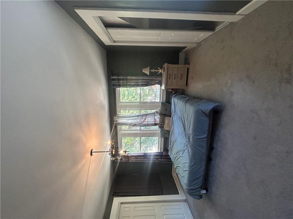 4031 S Benton Avenue Property Photo 10
