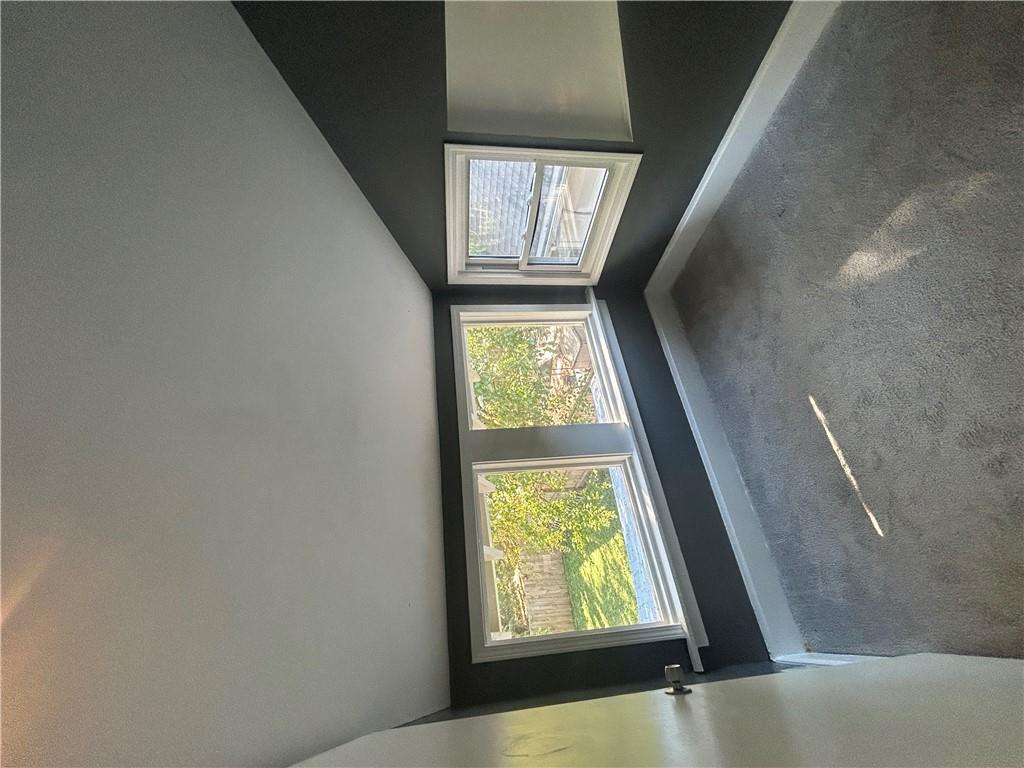 4031 S Benton Avenue Property Photo 12