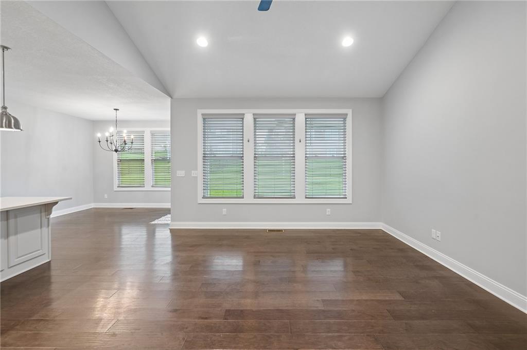 520 Sw Haverford Road Property Photo 4