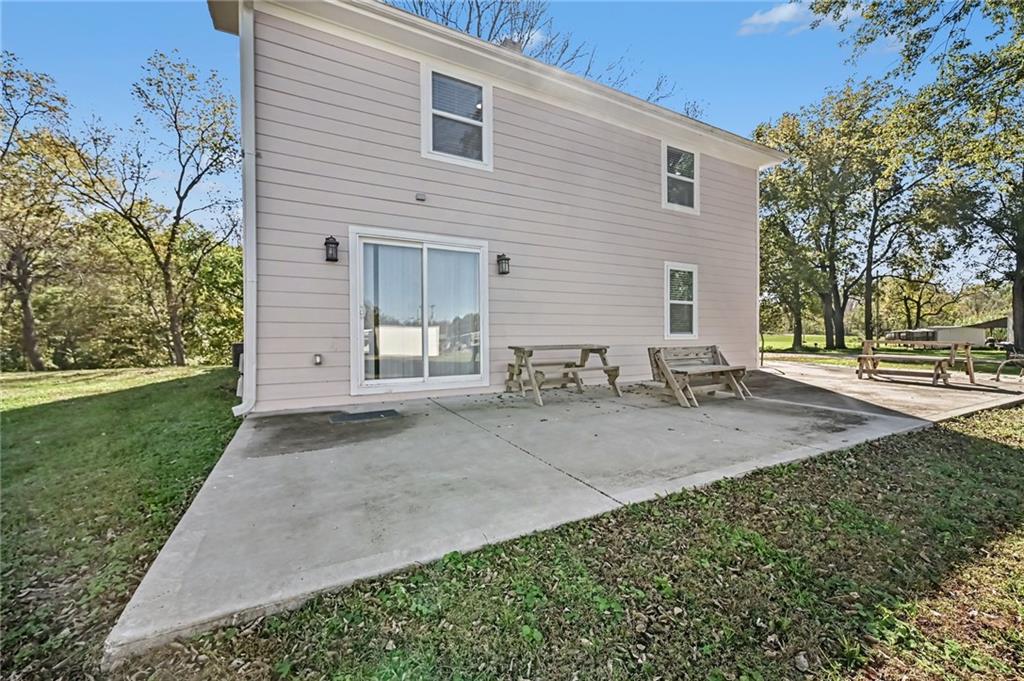 190 4th Street Property Photo 5