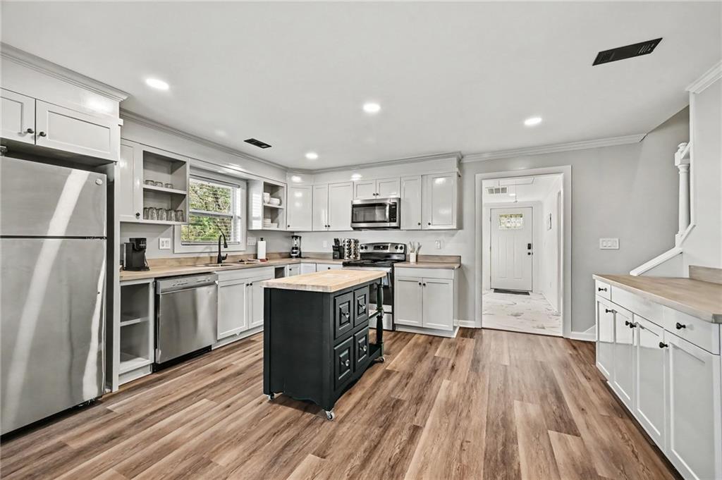 190 4th Street Property Photo 11