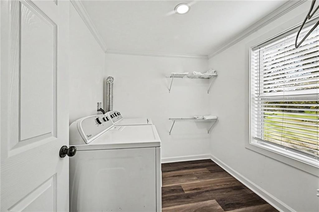 190 4th Street Property Photo 12