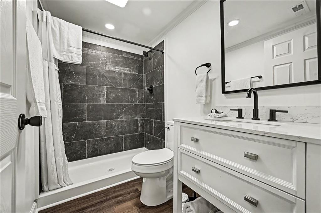 190 4th Street Property Photo 22