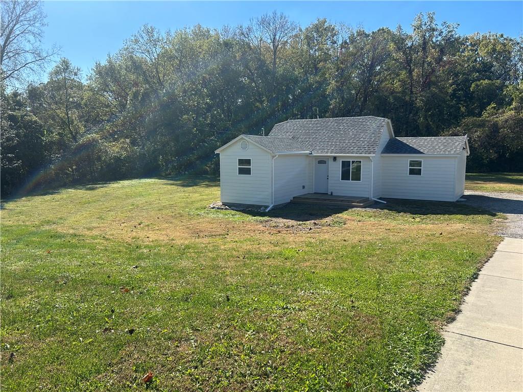 8750 N Amity Avenue Property Photo 14