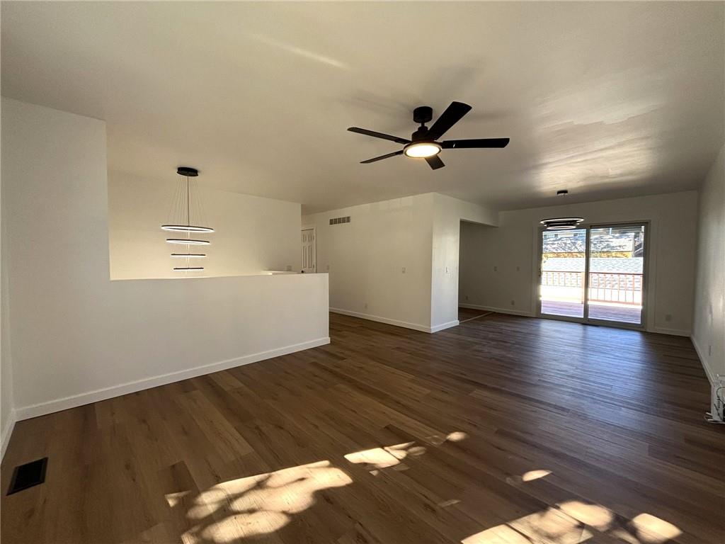 3001 Dover Street Property Photo 6