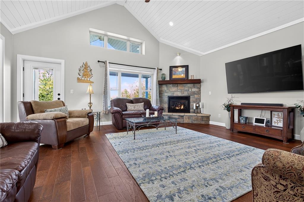 183 Deer Creek Court Property Photo 8