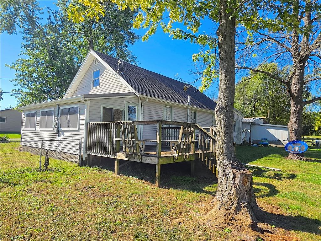 923 S Walnut Street Property Photo 2