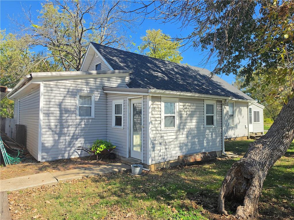 923 S Walnut Street Property Photo 5