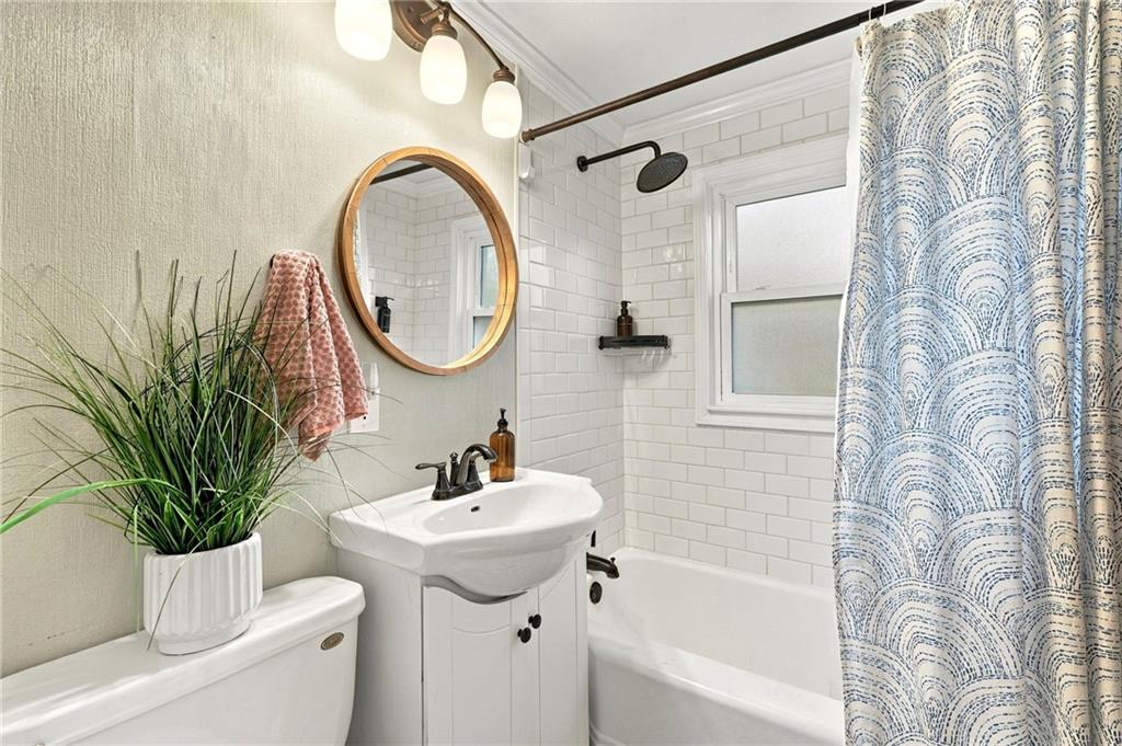 7721 W 65th Terrace Property Photo 10