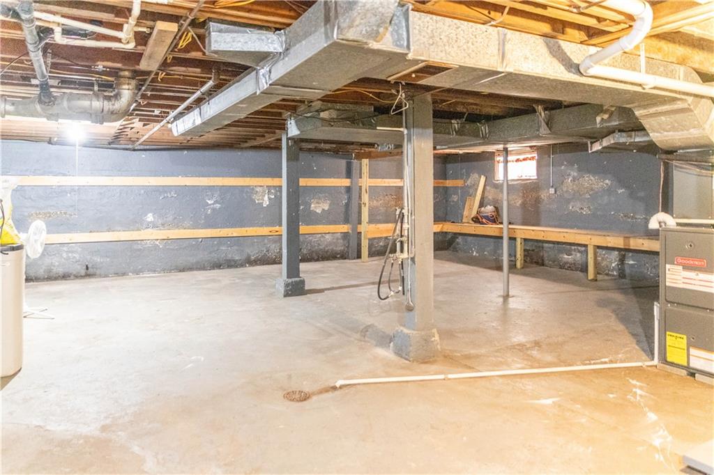 639 E Yerby Street Property Photo 15