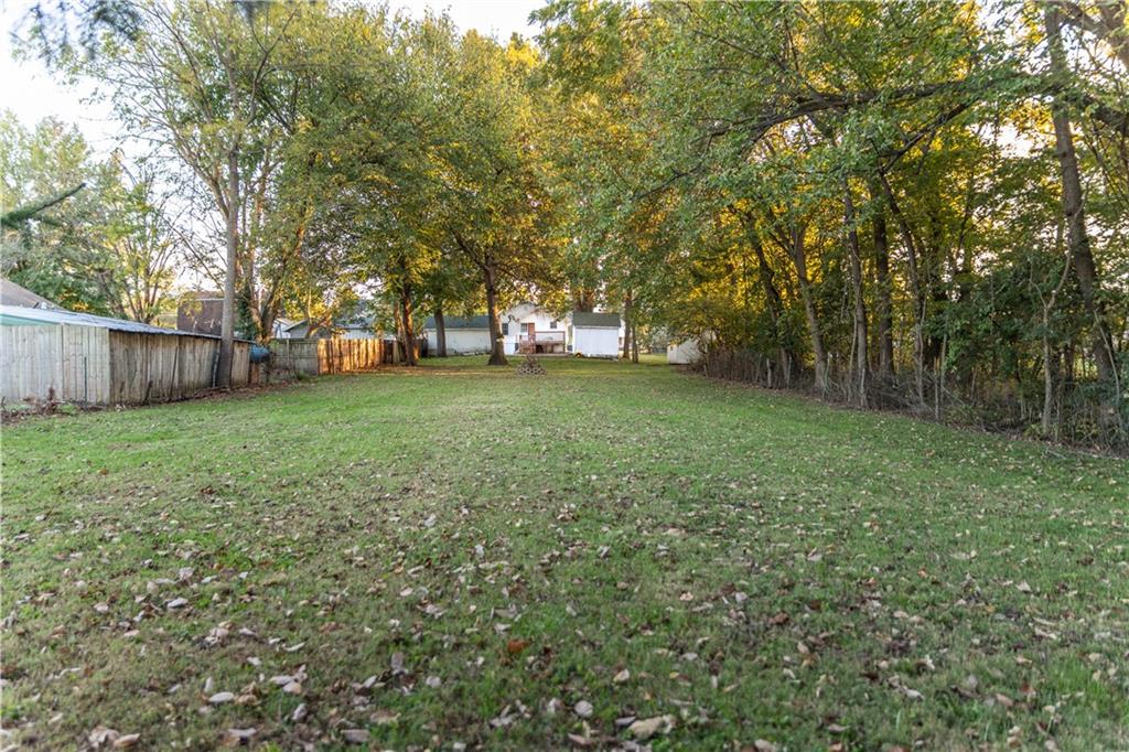 639 E Yerby Street Property Photo 28