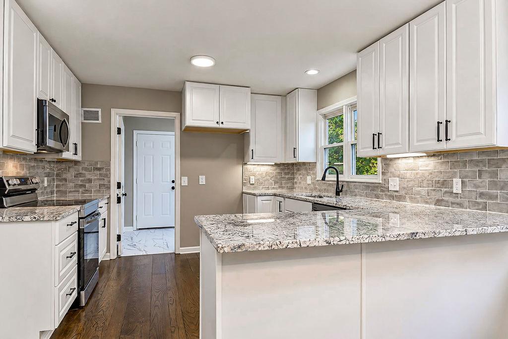 13811 W 48th Street Property Photo 13