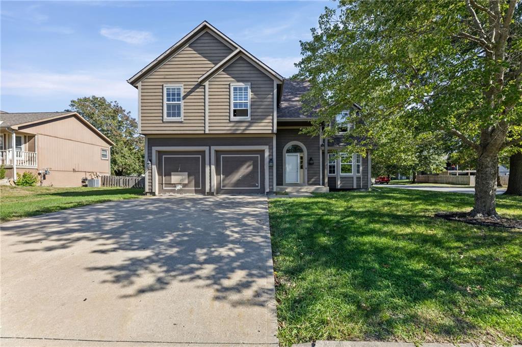 18417 Elm Street Property Photo 1