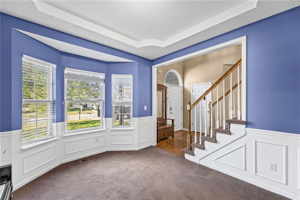 18417 Elm Street Property Photo 7