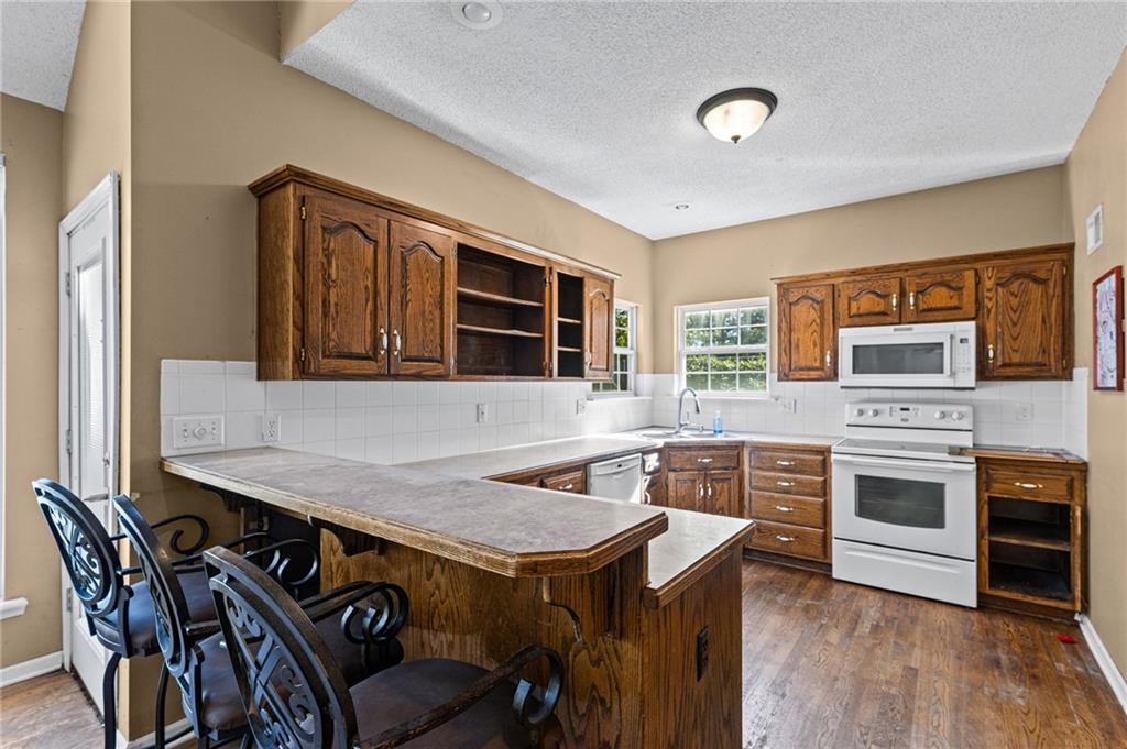 18417 Elm Street Property Photo 17